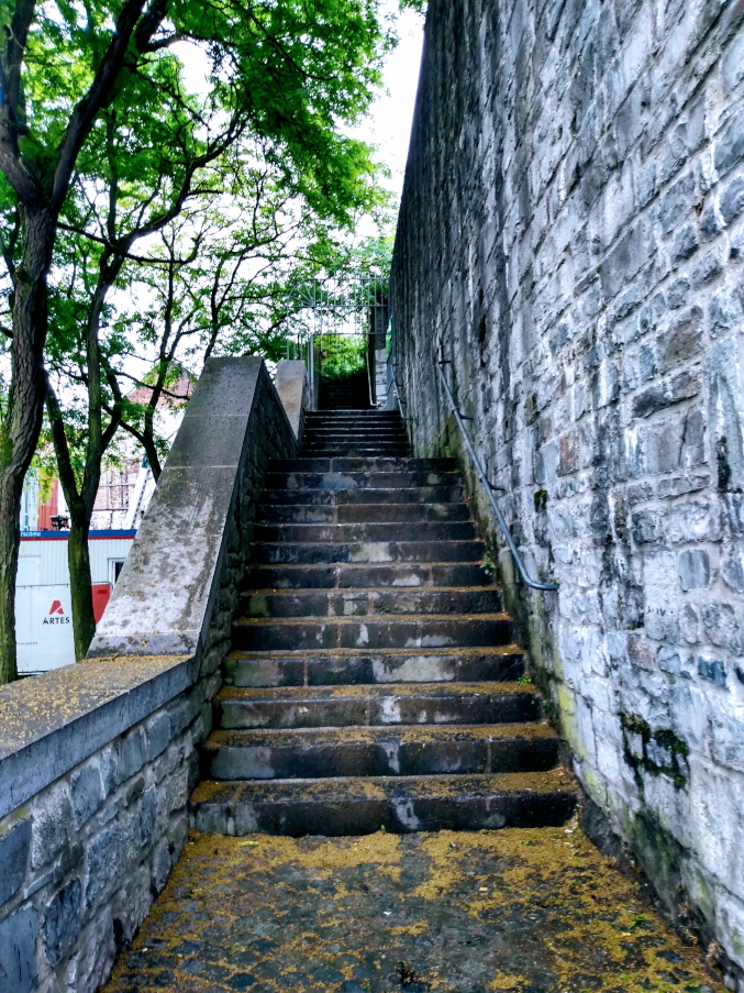 Cytadela w Namur - schody do Cytadeli