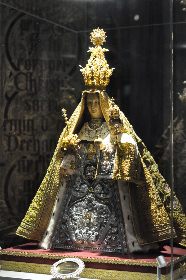 De Onze-Lieve-Vrouwekathedraal - Figurka Najświętszej Marii Panny - Katedra - Antwerpen