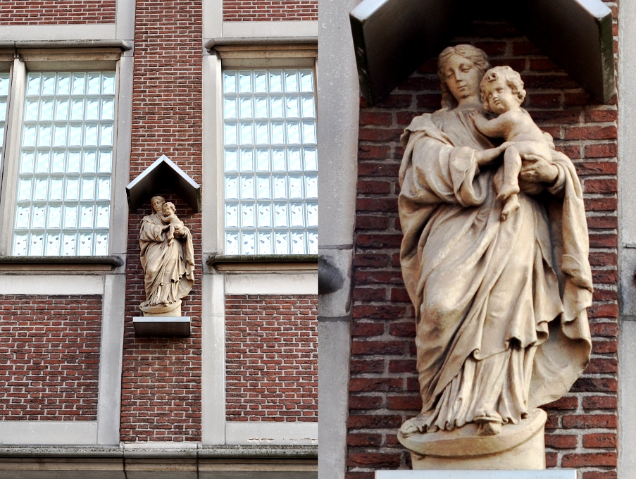 Figura Matki bożej w zabytkowym Centrum Antwerpii