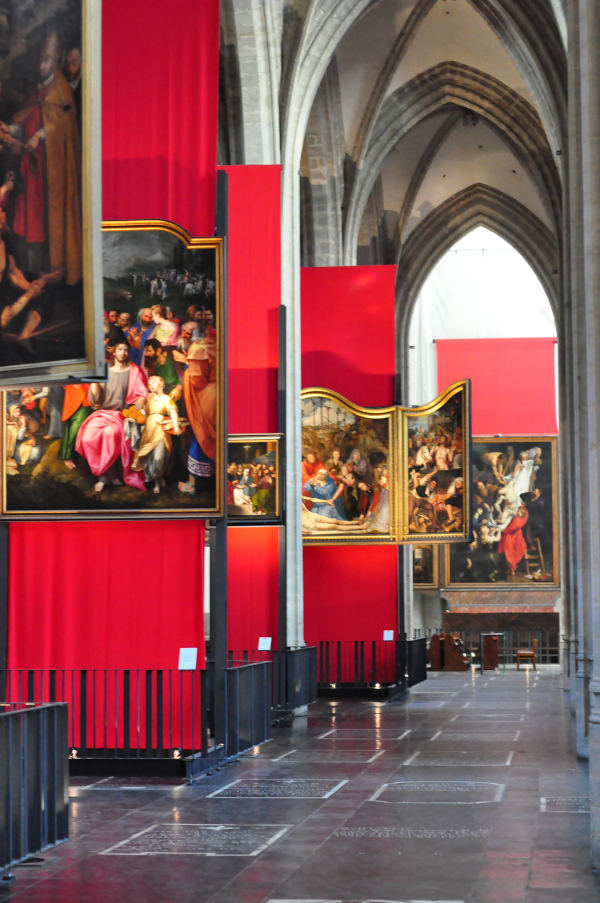 Katedra w Antwerpii - wystawa  Powrót 