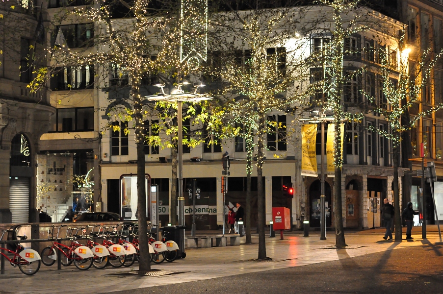 Ulica Meir w Antwerpii podczas okresu bożonarodzeniowego