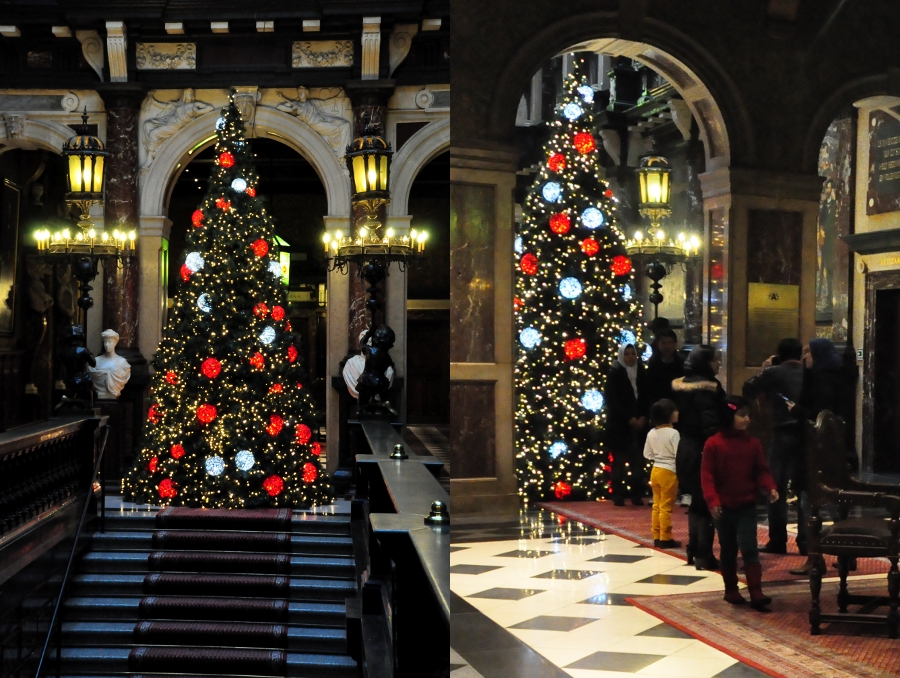 Choinka w antwerpskim Ratuszu - Stadhuis