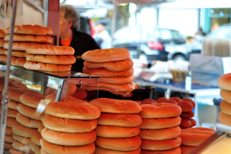 Marokański chleb - Targ na Theaterplein w Antwerpii