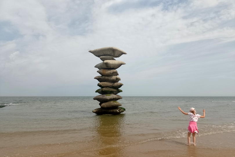 Ostende - Pillage of the sea (2021) van de Italiaanse kunstenaar Rosa Barba