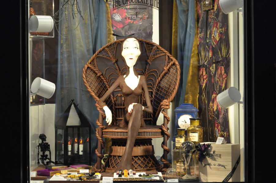 morticia addams - the chocolate line - antwerpen